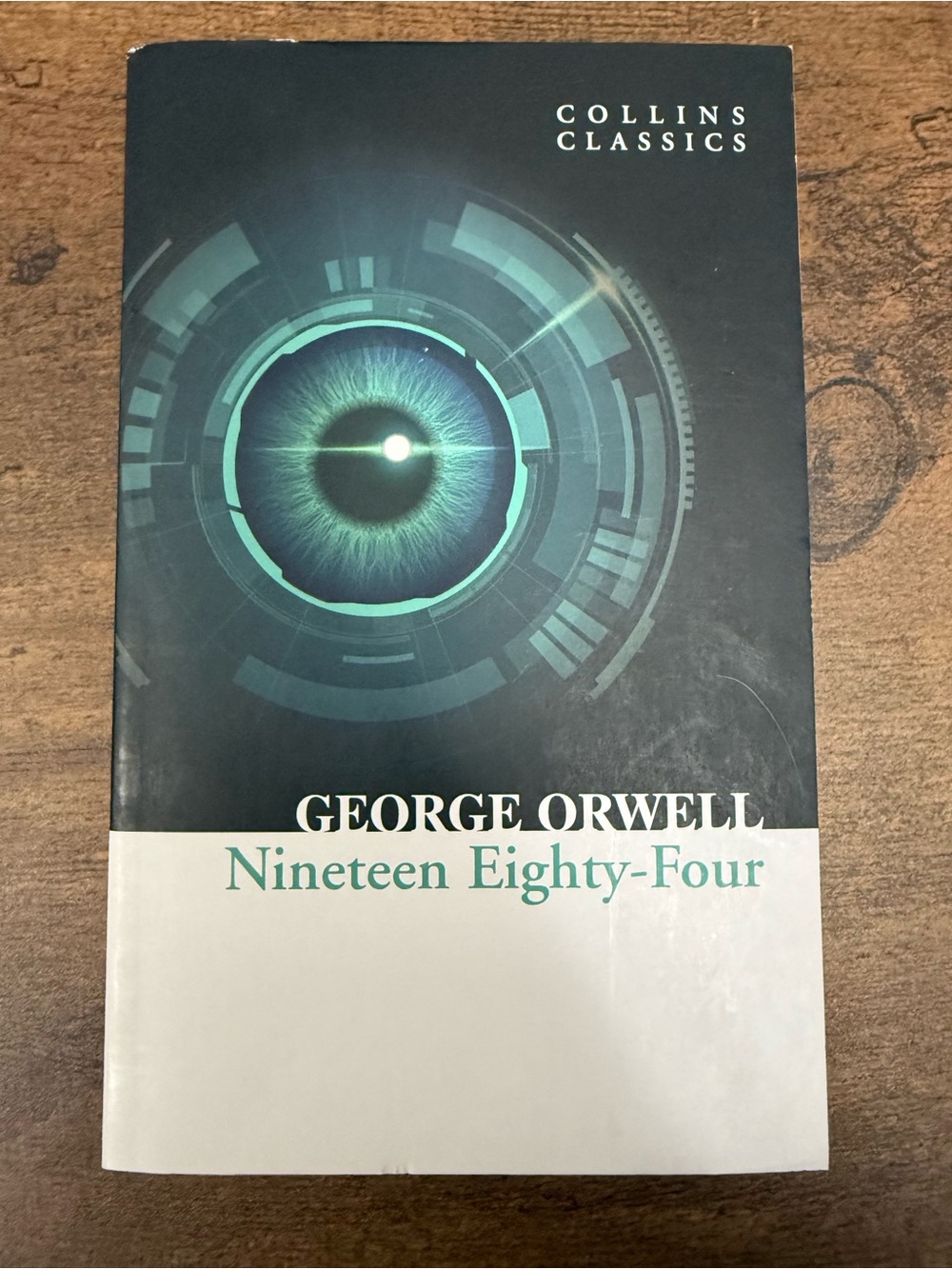 💚4/$20 George Orwell Nineteen Eighty-Four – Collins Classics Cover